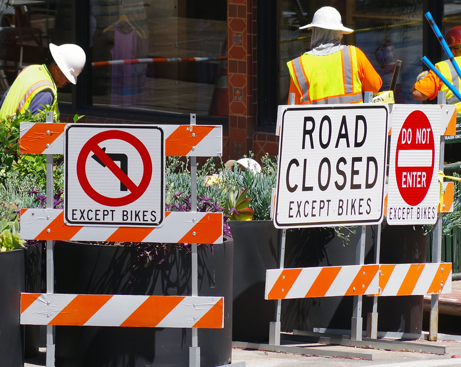 Barricade rentals keep construction workers safe